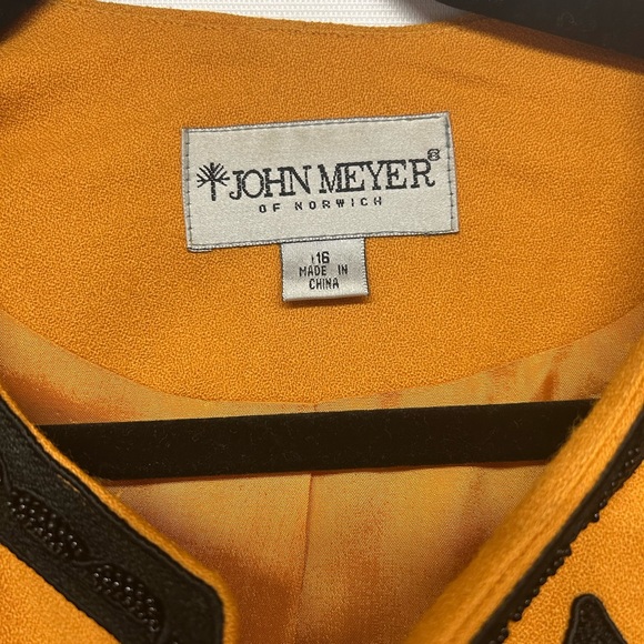 Elegant Mustard Blazer with Black Floral Design - Picture 2 of 5